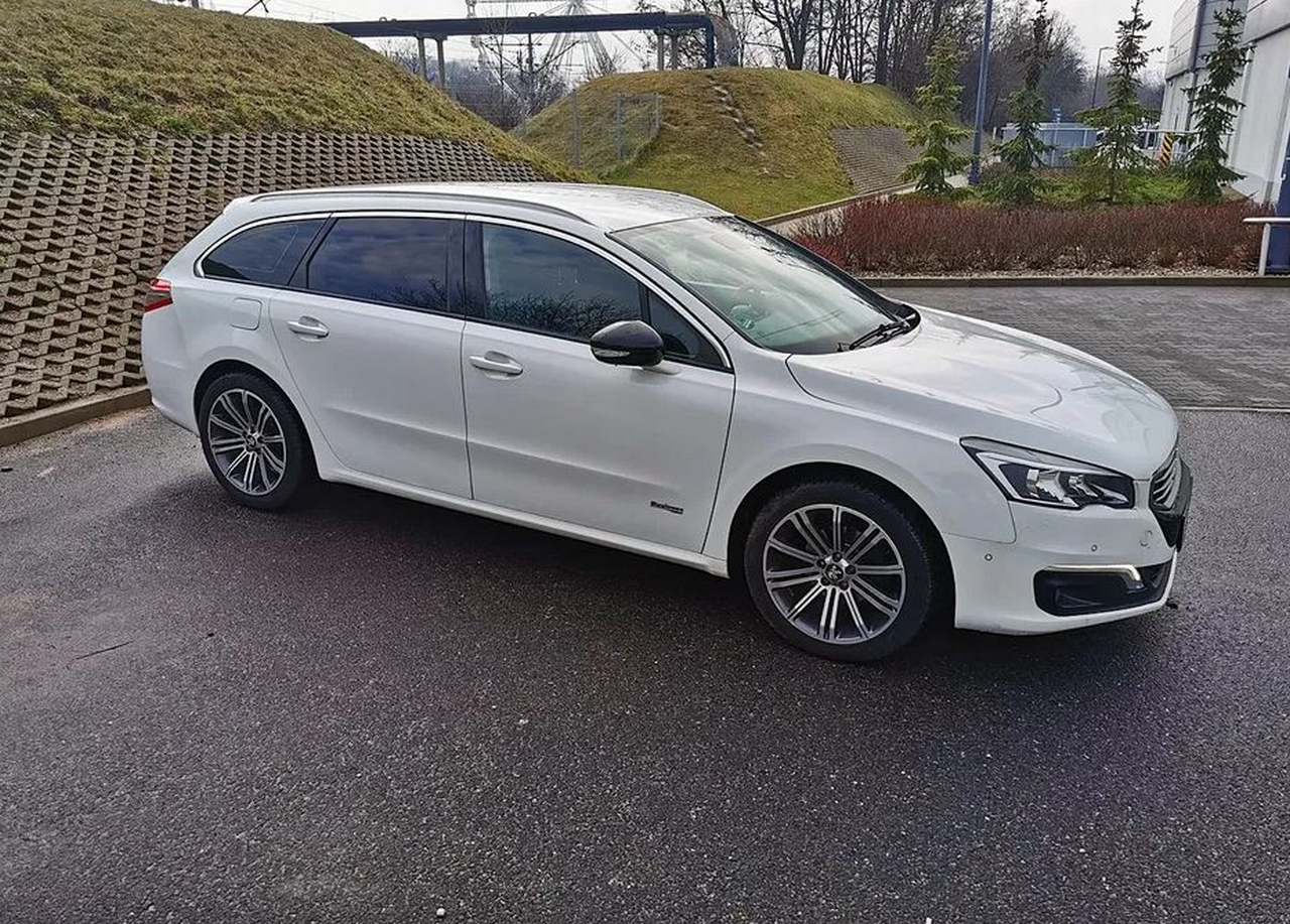Image_Peugeot508.sw04
