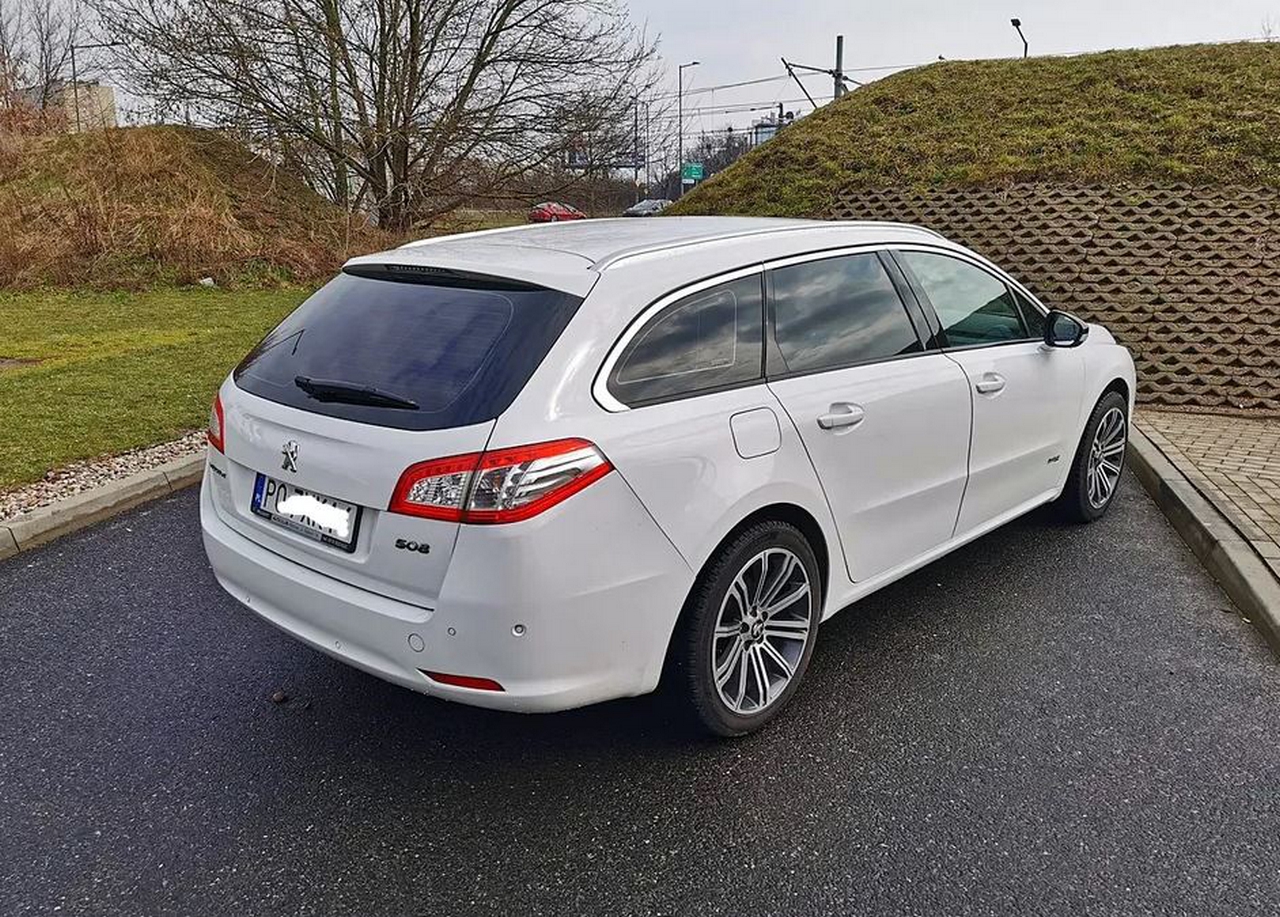 Image_Peugeot508.sw06