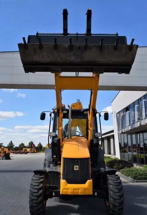 JCB3CX_03