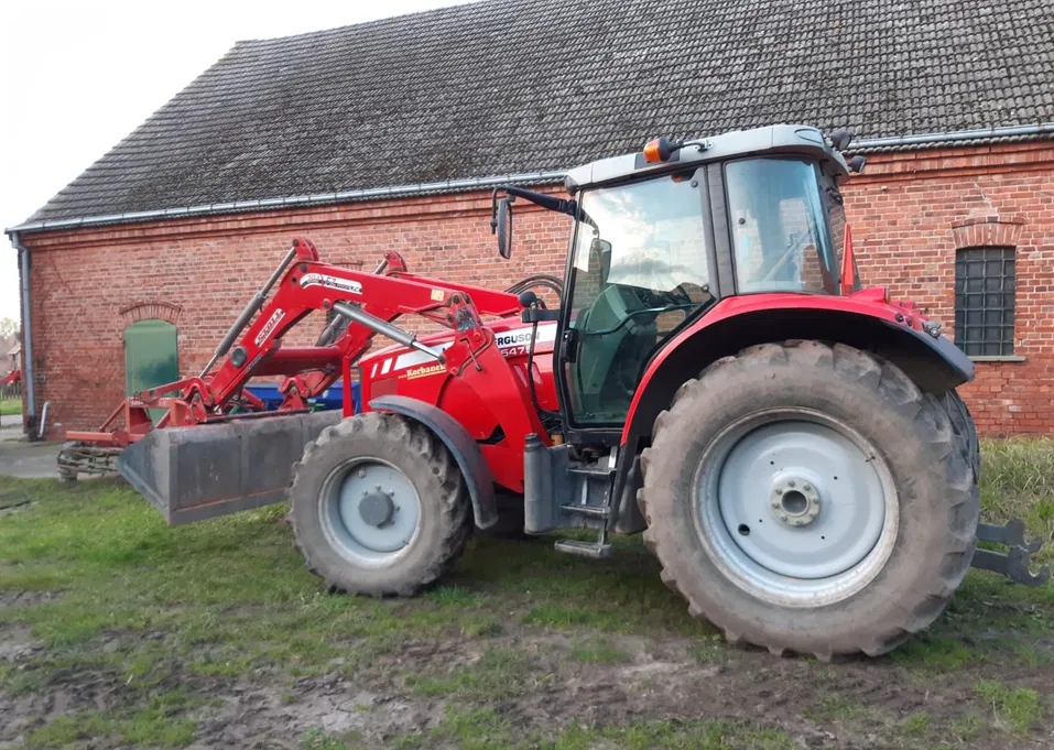 MASSEYFERGUSON01