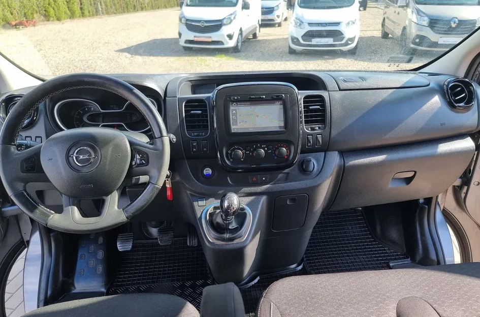 Vivaro 2