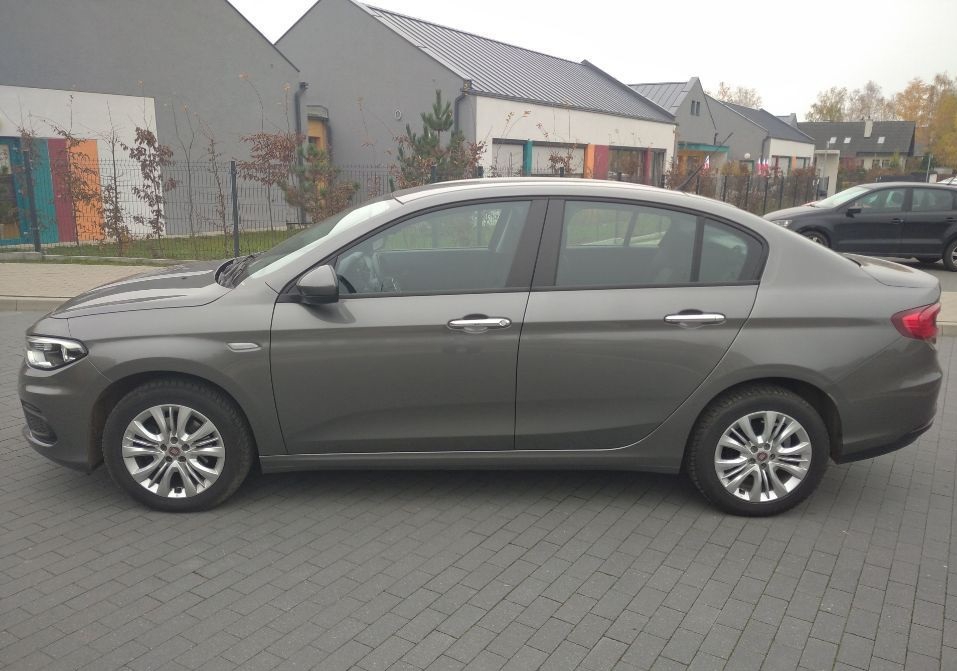 fiat tipo 09