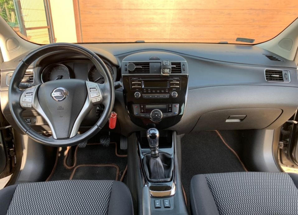 nissan pulsar 08