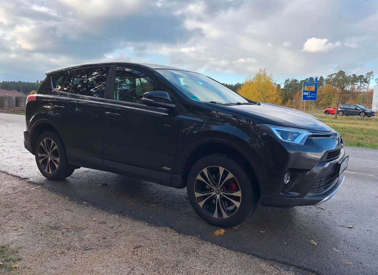 Toyota RAV4 11