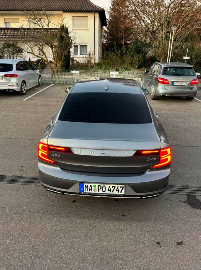 Volvo S90 13